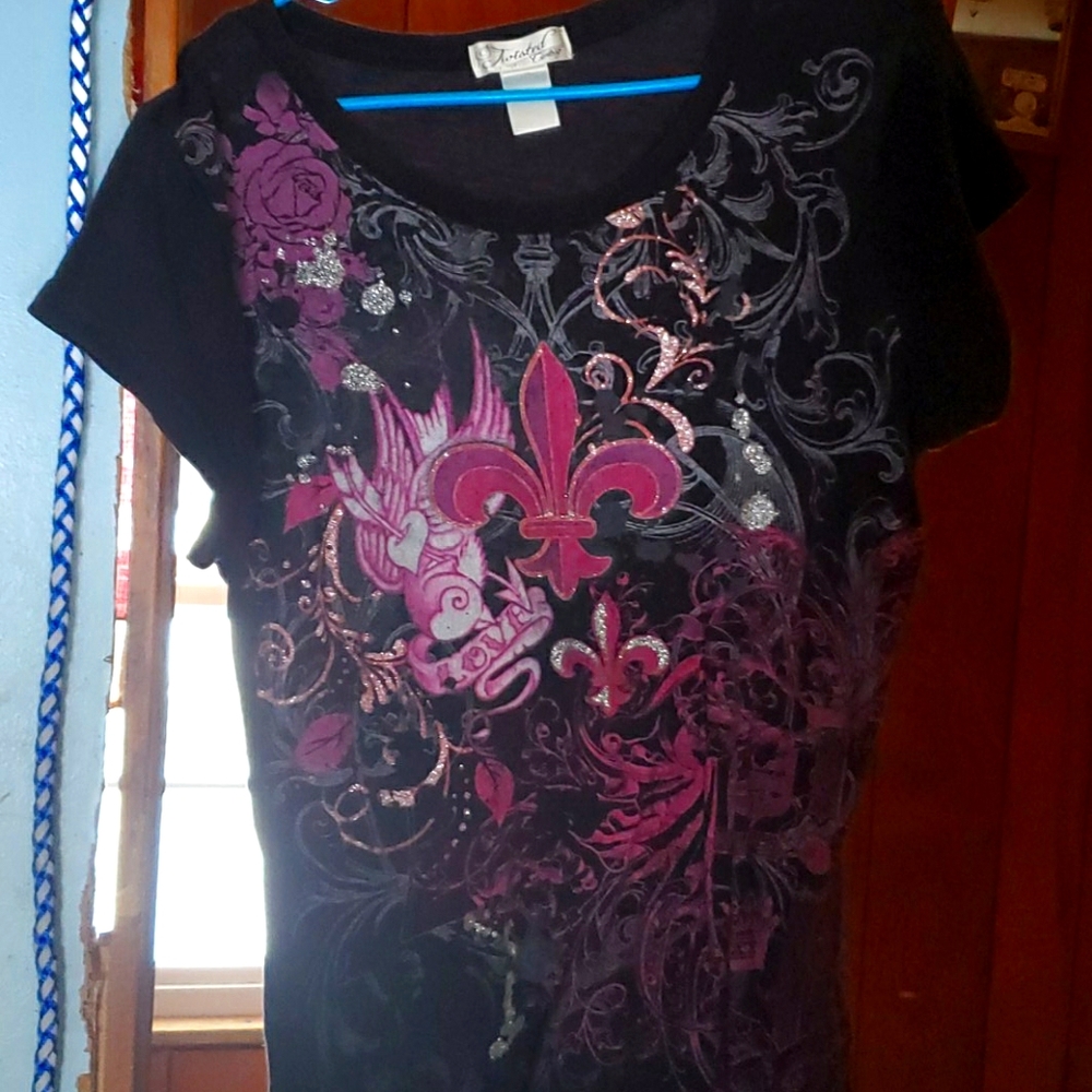 COPY - Twisted Courtesy black shirt